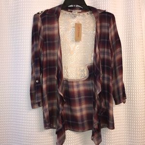 Women’s knitted back flannel.